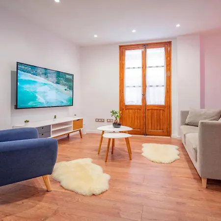 Lonja And The Market Apartment